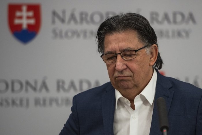 Ilustračný obrázok k článku Ján Budaj prelomil mlčanie: Vysvetlil, ako to naozaj bolo s jeho SPOLUPRÁCOU s ŠtB!