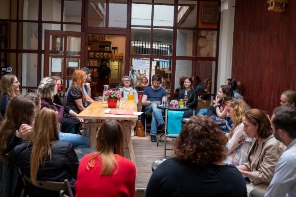 Ilustračný obrázok k článku Milujete kultúru? Staňte sa členmi programovej rady Asociácie Divadelná Nitra!