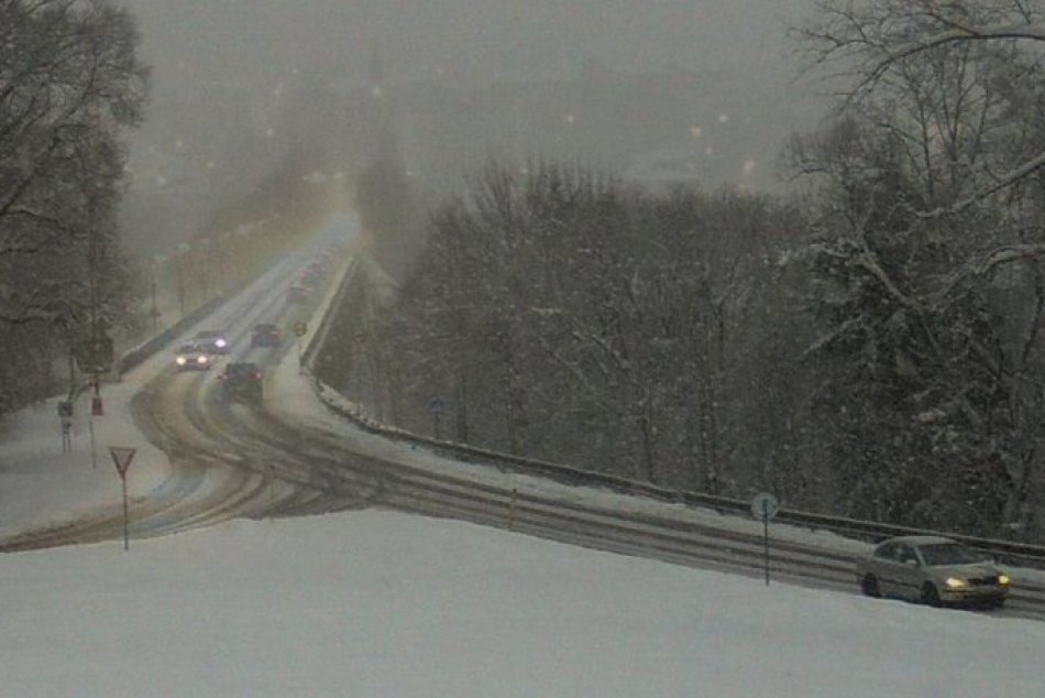 Ilustračný obrázok k článku Snehová KALAMITA udrela v plnej sile: Na Orave je mimoriadna situácia a má byť HORŠIE!