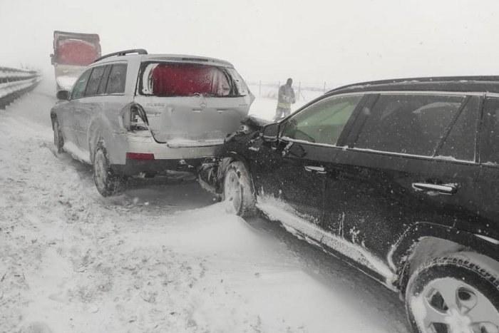 Ilustračný obrázok k článku HROMADNÁ nehoda ochromila dopravu: HOROR! Na diaľnici sa zrazilo TRIDSAŤ áut