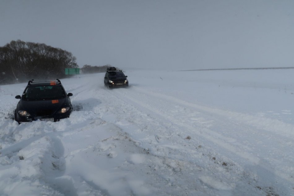 Ilustračný obrázok k článku Situácia je KRITICKÁ: Cestári vyhlásili DRUHÝ kalamitný stupeň