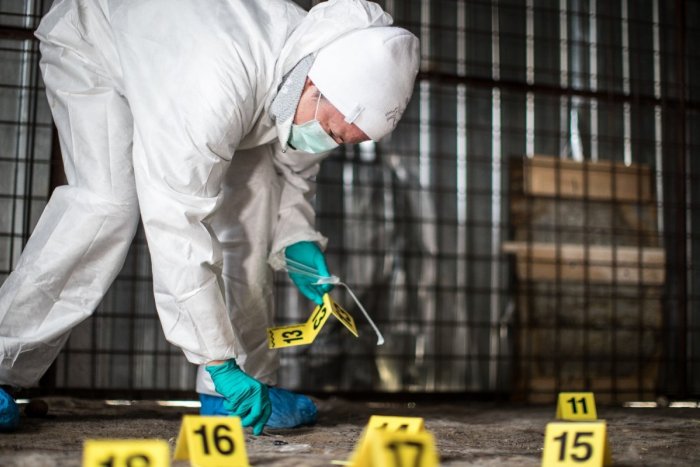 Ilustračný obrázok k článku VRAŽDA v hoteli! Polícia hľadá ozbrojeného muža a vyzýva ľudí: POZOR, je nebezpečný!