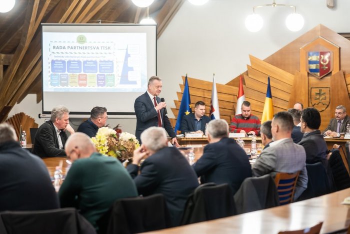 Ilustračný obrázok k článku Kraj chystá čerpanie 112 MILIÓNOV z eurofondov: Rozhodovať budú aj obce a mestá