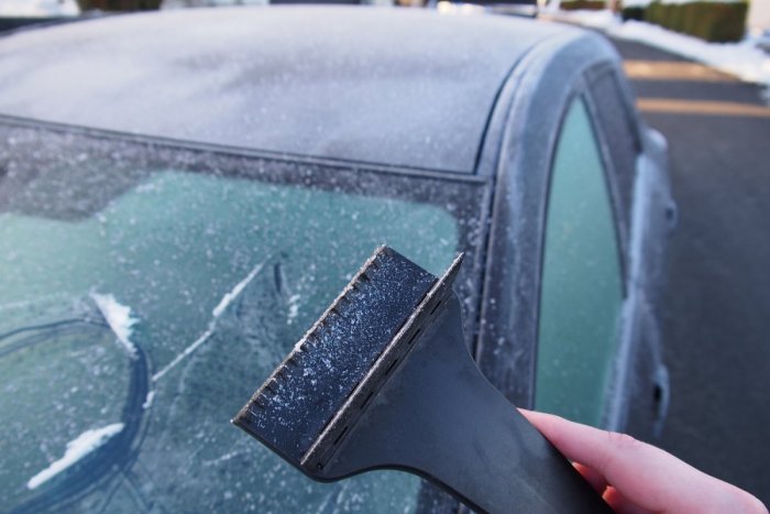 Ilustračný obrázok k článku Pozor na POĽADOVICU aj silný vietor: V Nitrianskom kraji sa bude šmýkať