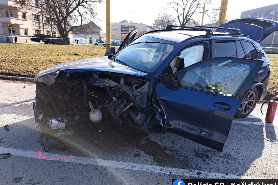 Ilustračný obrázok k článku Vodič, ktorý zavinil TRAGICKÚ nehodu v Košiciach, prosí o odpustenie: Moja duša krváca