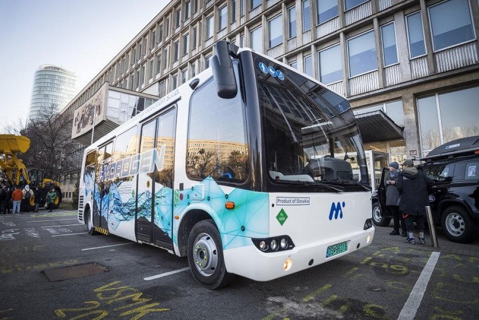 Ilustračný obrázok k článku V Bratislave predstavili UNIKÁT: Tento AUTOBUS je prvý svojho druhu v Európe!