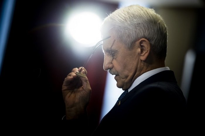 Ilustračný obrázok k článku PRIESKUM: Idú do ZABUDNUTIA? SaS a Matovič prudko PADAJÚ, hrozí vláda expremiérov a Dzurindu?