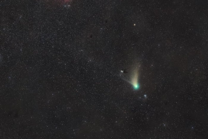 Ilustračný obrázok k článku Posledný pohľad na prelet KOMÉTY: Pri Bystrici vzniklo úchvatné VIDEO