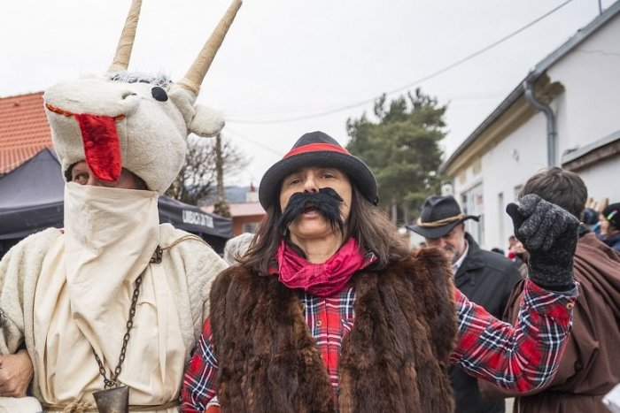 Ilustračný obrázok k článku Zažijeme fašiangový SPRIEVOD aj VESELICU: V Žiari bude pripravený bohatý PROGRAM