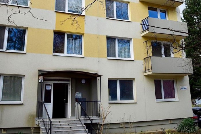 Ilustračný obrázok k článku Podvodník oklamal BABIČKU z Nitry: Z okna mu hodila takmer 5-TISÍC eur!