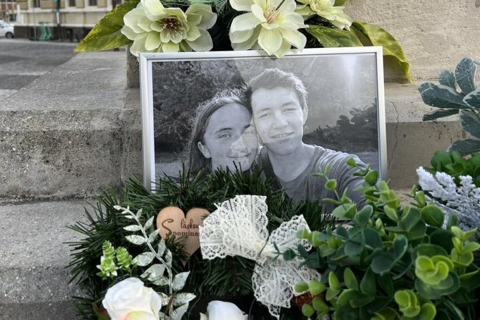 Ilustračný obrázok k článku Od vraždy Jána a Martiny ubehlo päť rokov: Mesto zriadilo pietne miesto