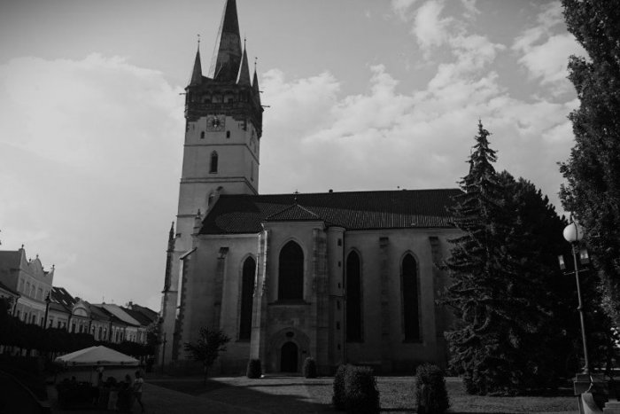 Ilustračný obrázok k článku Tragédia v Prešove: Po páde z konkatedrály sv. Mikuláša prišiel o život mladý muž!