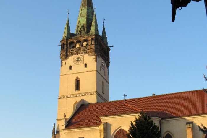 Ilustračný obrázok k článku Môže niekto z veže kostola len tak vypadnúť? K takejto TRAGÉDII ešte v Prešove nedošlo