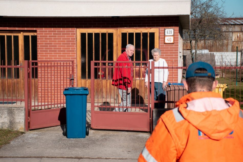 Ilustračný obrázok k článku Plastového odpadu je čoraz menej: Mesto mení HARMONOGRAM vývozu pre rodinné domy