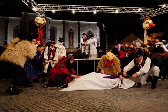 Ilustračný obrázok k článku Nečakaná zmena v Prešove: Fašiangovanie museli preložiť na iný dátum. Čo sa stalo?