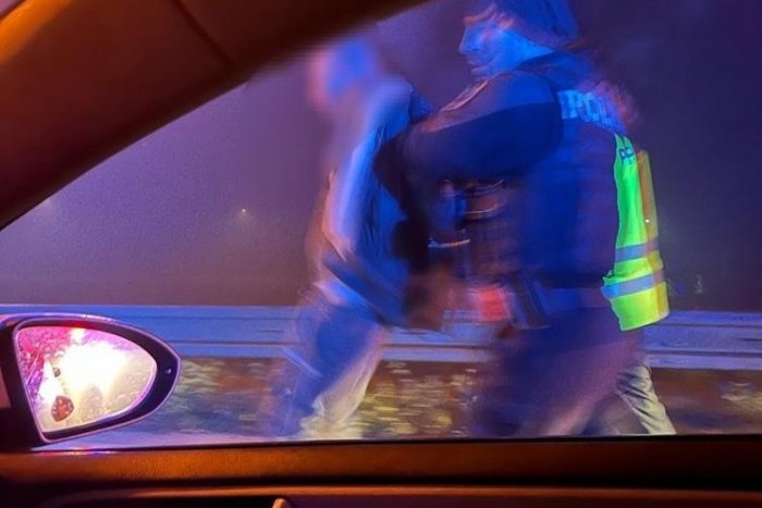 Ilustračný obrázok k článku Hrôza na trnavskej stanici: Prepadávali ľudí, surovo DOBILI ženu aj INVALIDA!