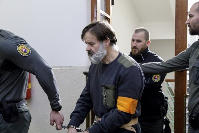 Ilustračný obrázok k článku Prokurátor podal na Dědečka obžalobu: Hrozí mu dlhoročné väzenie, možno aj DOŽIVOTIE