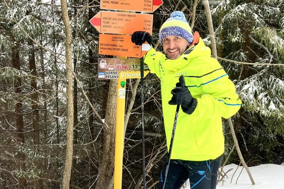 Ilustračný obrázok k článku Ako PRÁZDNINOVAL Kandráč? Husle vymenil za bežky a syna vytiahol na PAMÄTNÉ miesto, FOTO