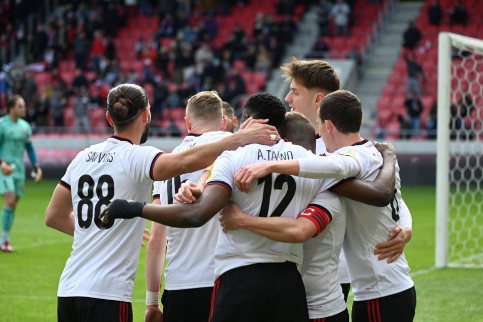 Ilustračný obrázok k článku Spartak s najvyšším ligovým víťazstvom pod Gašparíkom: Podbrezovej strelil 6 gólov