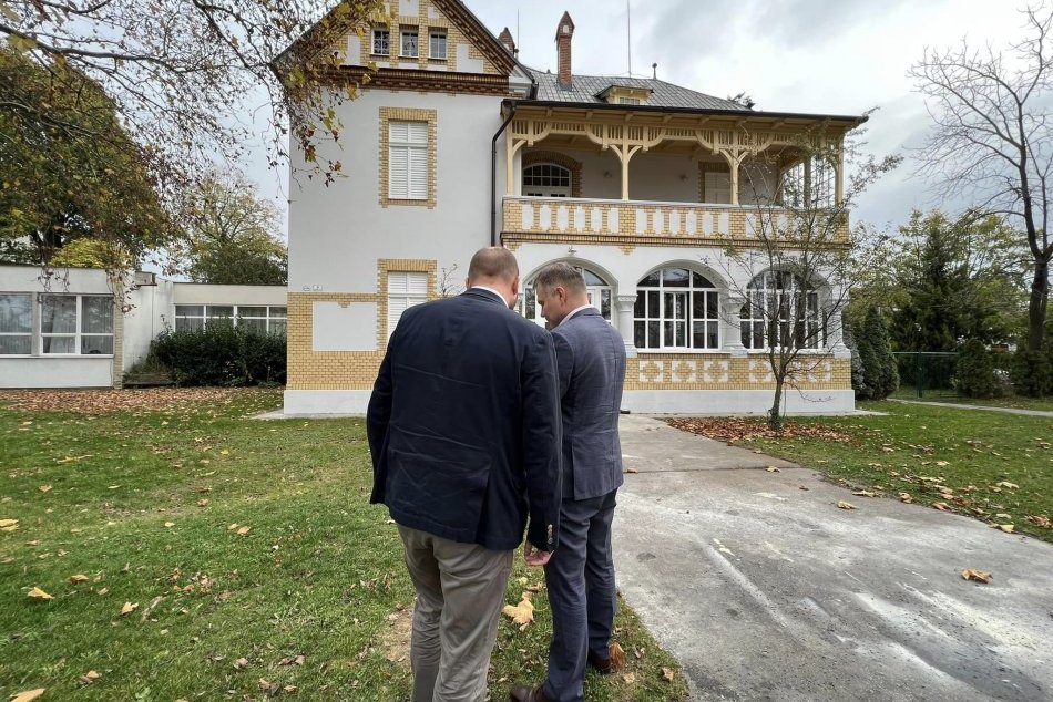 Ilustračný obrázok k článku Vila Izabela v Piešťanoch je opäť OTVORENÁ: Ako vyzerá po rekonštrukcii? FOTO