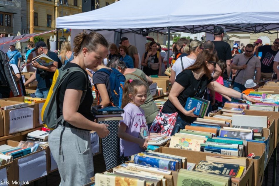 Ilustračný obrázok k článku Bystricu čaká JARMOK plný kníh: Všetky budú za EURO a lákadlom je aj NOVINKA
