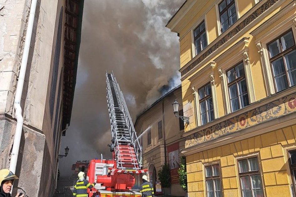 Ilustračný obrázok k článku Ničivý POŽIAR v centre Banskej Štiavnice: Horí obľúbená turistická atrakcia! FOTO
