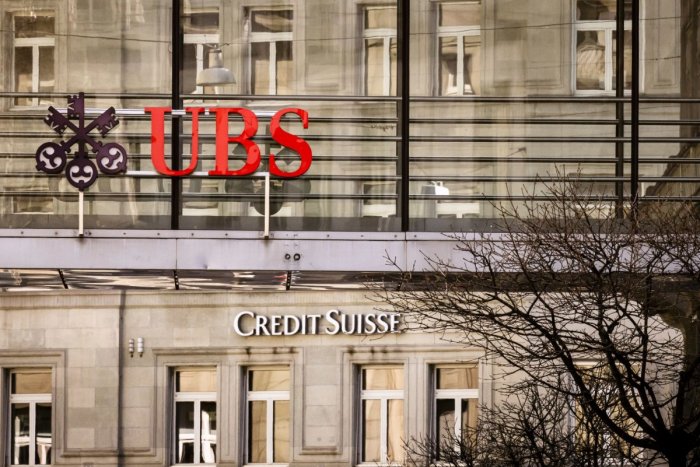 Ilustračný obrázok k článku ŠOK zo sveta financií: ODVRÁTI krach bankového giganta zo Švajčiarska jeho RIVAL?