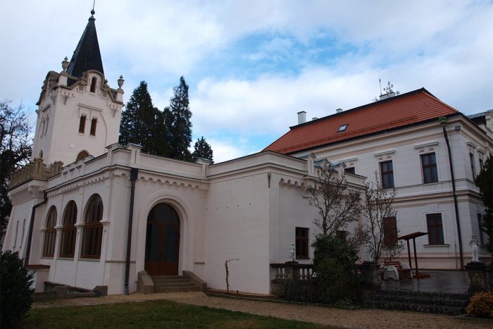 Ilustračný obrázok k článku Zlatomoravčania, HLASUJTE! Kaštieľ v arboréte sa uchádza o ocenenie Kultúrna pamiatka roka