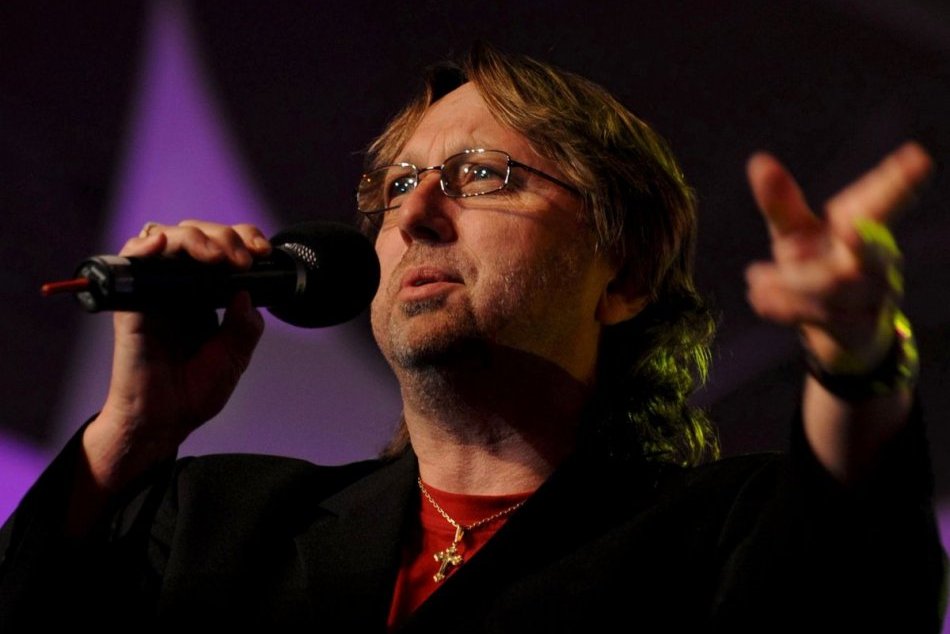 Ilustračný obrázok k článku Preslávil ho ikonický chraplák: Hurikán Dalibor Janda oslávil 70. narodeniny