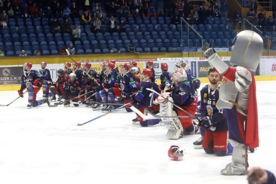 Ilustračný obrázok k článku Zuzin bol ústrenou postavou štvrťfinále: Som rád, že mi to v play off sype, FOTO