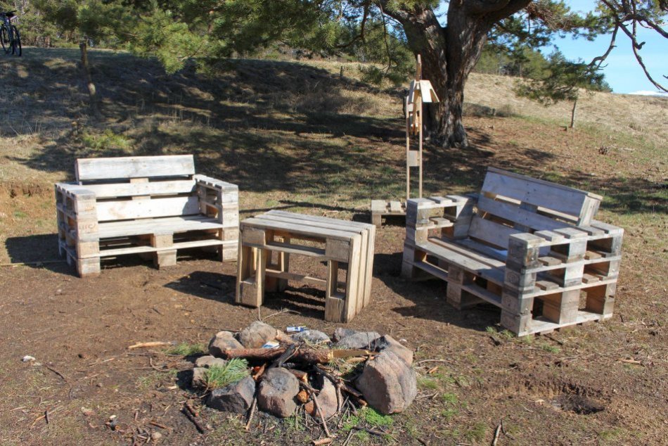 Ilustračný obrázok k článku TIP na ATRAKCIU priamo v prírode: Obývačku pod stromom bežne neuvidíte, FOTO