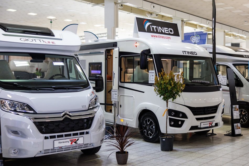 Ilustračný obrázok k článku Nitriansky Agrokomplex zaplnili karavany: Vystavujú modely DESIATOK značiek