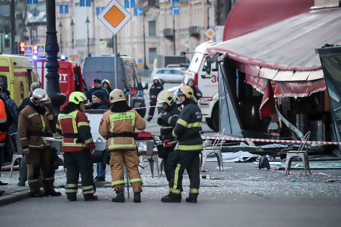 Ilustračný obrázok k článku VEĽKÝ výbuch v petrohradskej kaviarni: Počas besedy mal zomrieť proruský bloger, FOTO