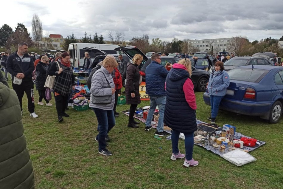 Ilustračný obrázok k článku Do Nitry sa po zime vrátil Garážový výpredaj: Konať by sa mohol KAŽDÝ druhý týždeň
