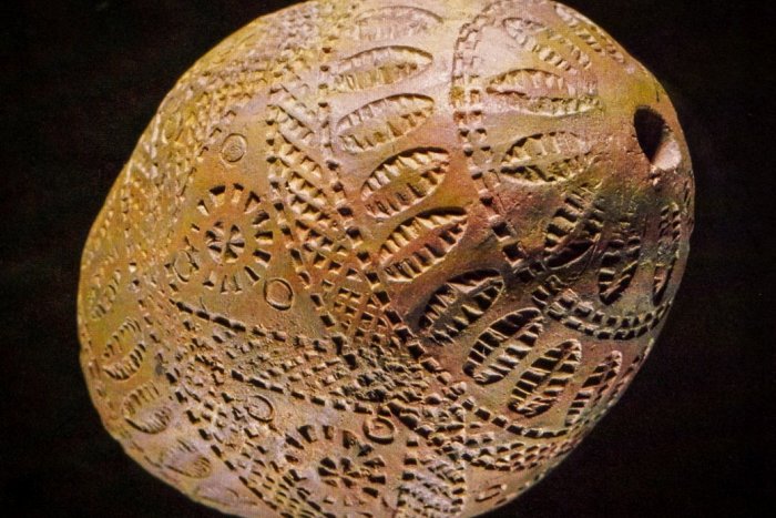 Ilustračný obrázok k článku Vzácny nález pripomína hlinenú KRASLICU: Našli ju náhodou pri kopaní základov