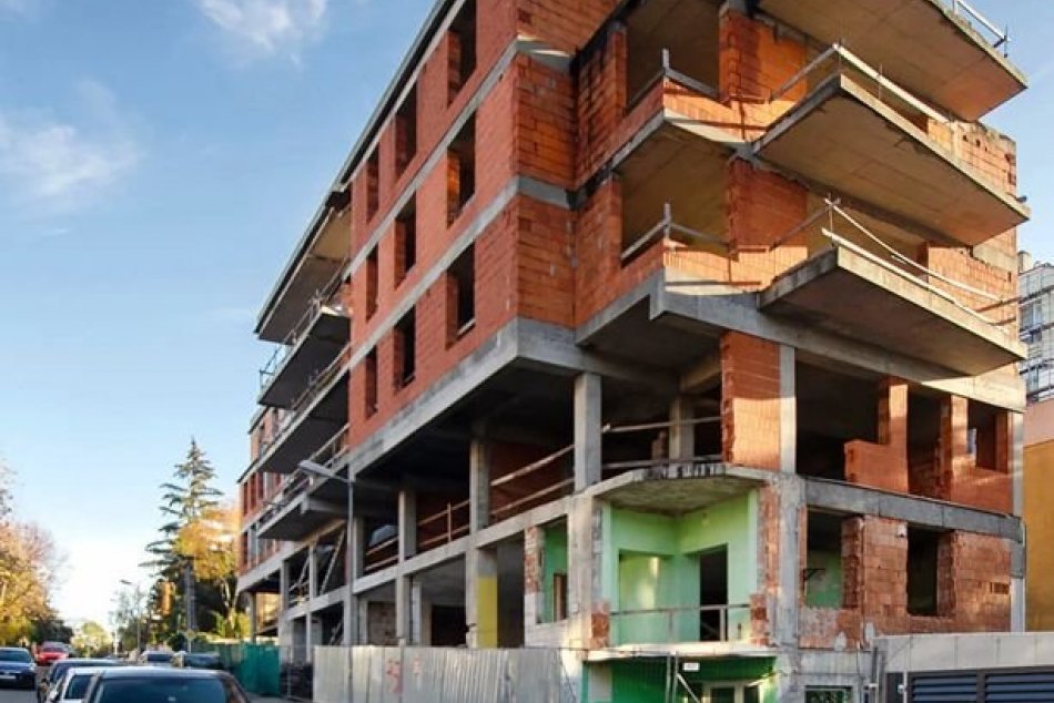 Ilustračný obrázok k článku KONEČNE, po takmer štvrťstoročí! Rozostavaná OPACHA v Slávičom údolí bude minulosťou, FOTO