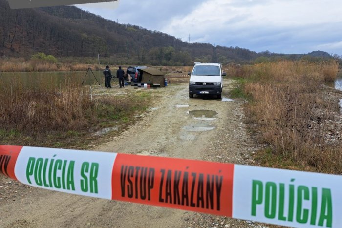 Ilustračný obrázok k článku TRAGÉDIA počas Veľkej noci: Pri Trenčíne našli mŕtveho rybára. Bol za nešťastím TICHÝ zabijak?