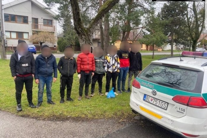 Ilustračný obrázok k článku V Bratislave pristihli nelegálnych MIGRANTOV: Polícia EVIDUJE už 2. prípad za deň