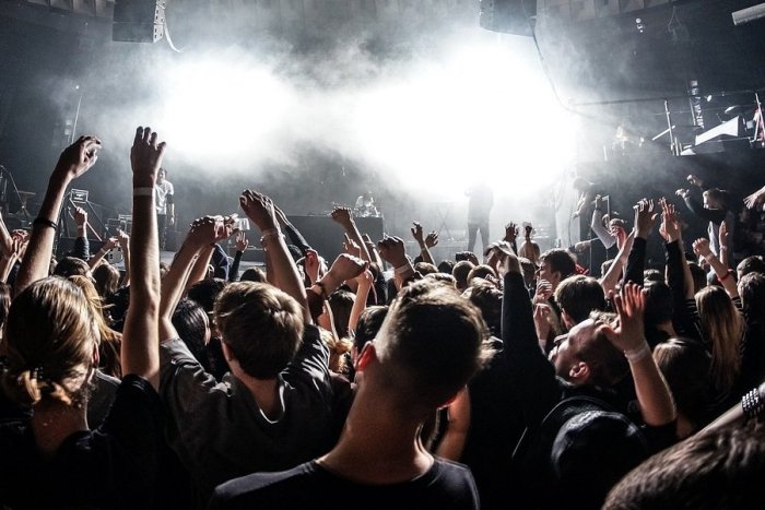 Ilustračný obrázok k článku Čo ponúkne VÍKEND v srdci Slovenska? Vypukne PIKNIKOVICA aj unikátny FESTIVAL nad mestom