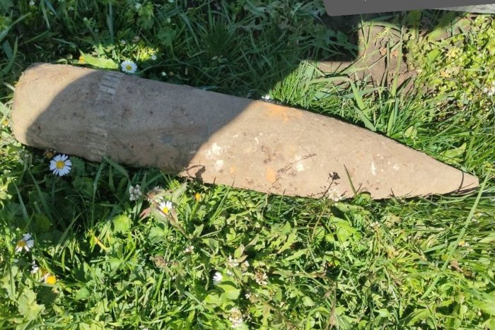 Ilustračný obrázok k článku Problém pri severnom obchvate Prešova: Našli tam dva delostrelecké granáty