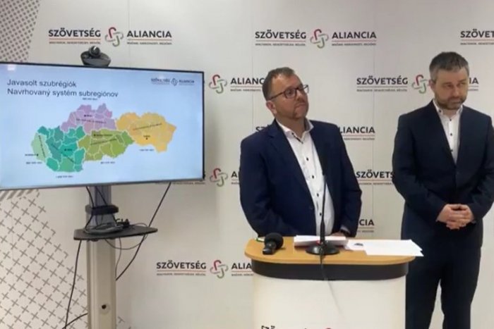 Ilustračný obrázok k článku Podstatne MENEJ okresov a štyri kraje: Črtá sa NOVÁ mapa Slovenska!