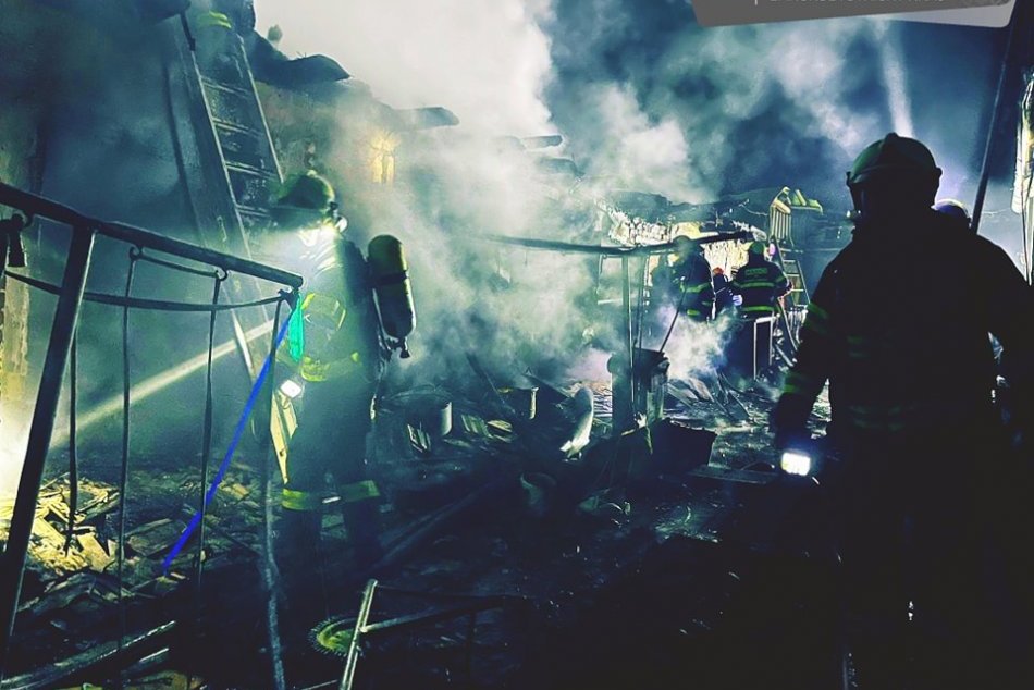 Ilustračný obrázok k článku TRAGICKÝ požiar na strednom Slovensku: Na mieste našli OBHORENÉ ľudské telo, FOTO