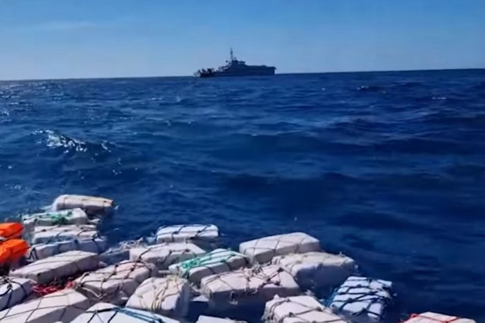 Ilustračný obrázok k článku MEGA úlovok policajtov: V mori si všimli niečo nezvyčajné, DVE tony kokaínu!