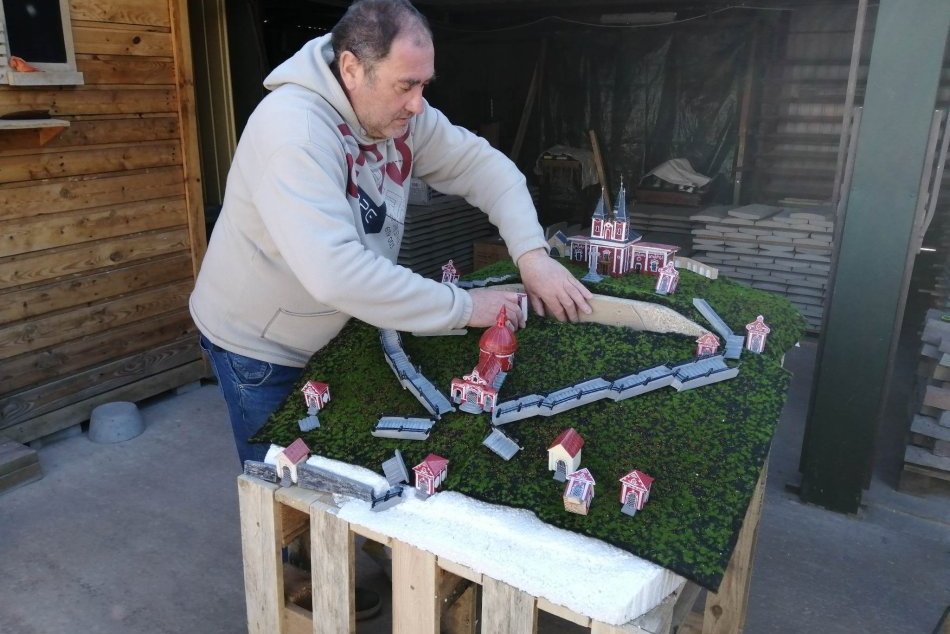 Ilustračný obrázok k článku Miniatúrne krásy Slovenska: Milan vyrába FASCINUJÚCE modely! NÁDHERA, čo vytvára, FOTO