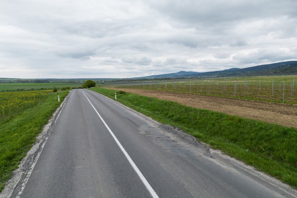 Ilustračný obrázok k článku Odštartovala rekonštrukcia dôležitého dopravného ťahu: Vodičov čaká obchádzka, FOTO