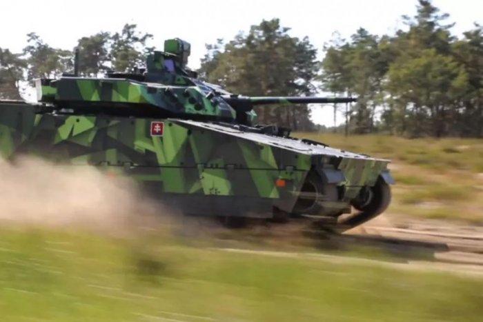 Ilustračný obrázok k článku Firma prijme DESIATKY ľudí: V slovenskej obci sa budú podieľať na výrobe bojového vozidla