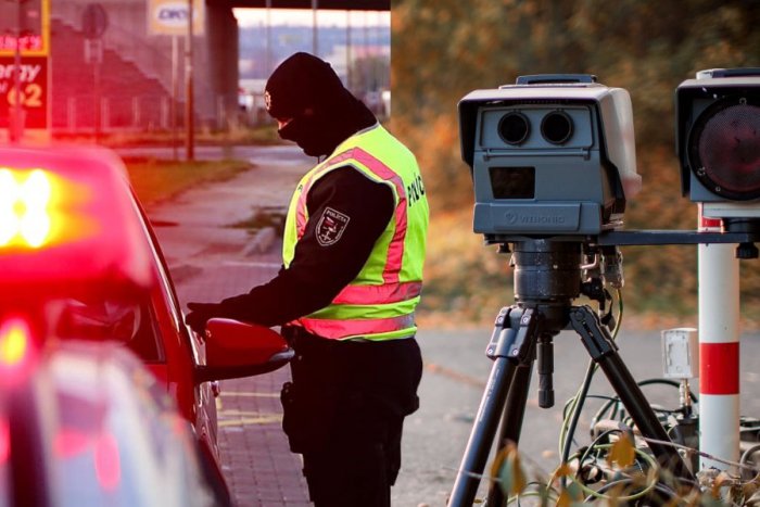 Ilustračný obrázok k článku Polícia chystá PASCU na vodičov! Na cestách nainštaluje takmer 300 radarov + MAPA