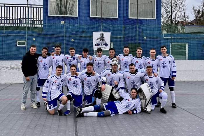 Ilustračný obrázok k článku Mladých hokejbalistov Nitry čaká SEMIFINÁLE: Na víkendový zápas láka aj Adam Sýkora