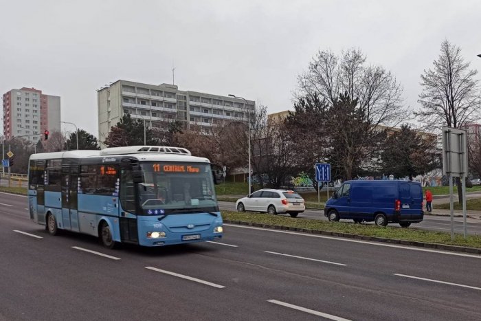 Ilustračný obrázok k článku MHD v Nitre počas sviatkov a prázdnin: Dopravca pridá spoj na Nový cintorín