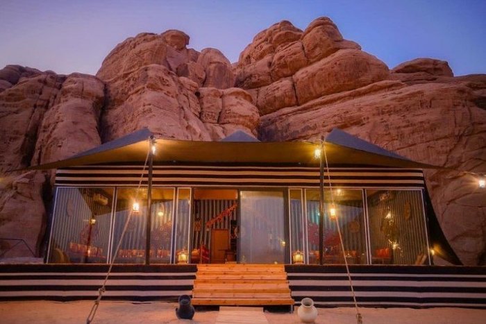 Ilustračný obrázok k článku Viete, čo je RYOKAN či BOTEL? Ozvláštnite si dovolenku netradičným ubytovaním